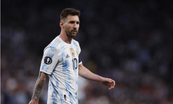 为什么摩羯座男生总能成为职场社交中的精英？